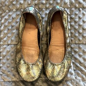 Teiks Starstruck Gold Ballet Flats ~ Size 9